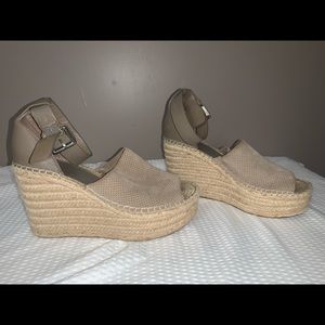 Marc Fisher Taupe Wedge Sandals Size 9